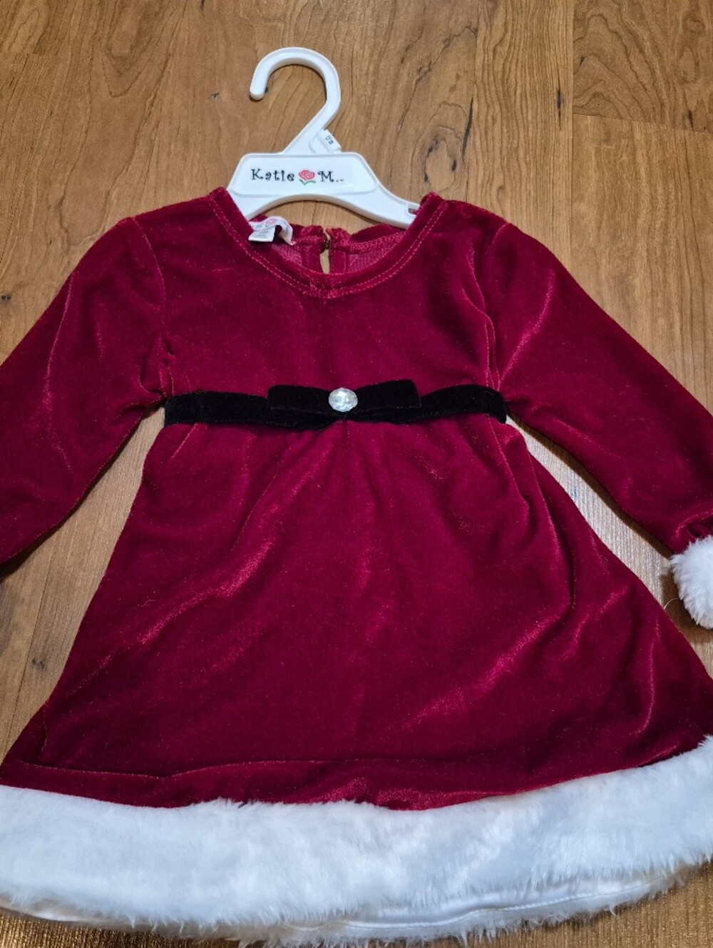 Super Cute Red Velvet Holiday Dress with Black Belt Sz 12m